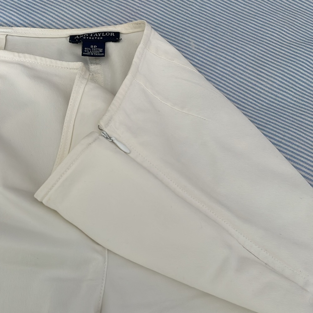 Ann Taylor White stretch chinos size 8P - Picture 5 of 13